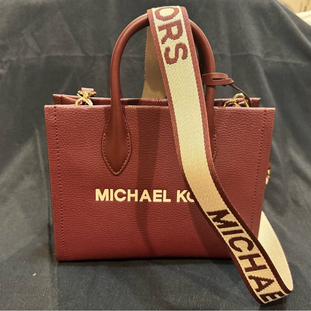 Michael Kors Maroon Handbag w/Beige Guitar Strap
NWOT Small Tote - Picture 2 of 8